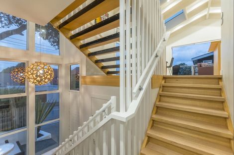 Photo of property in 2 Ludlam Street, Seatoun, Wellington, 6022
