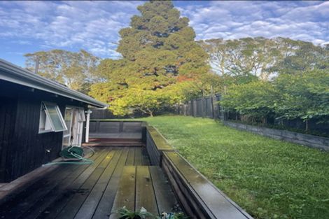 Photo of property in 2/41 Ravenwood Drive, Forrest Hill, Auckland, 0620