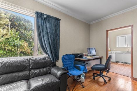 Photo of property in 15 Rowcliffe Crescent, Avonside, Christchurch, 8061