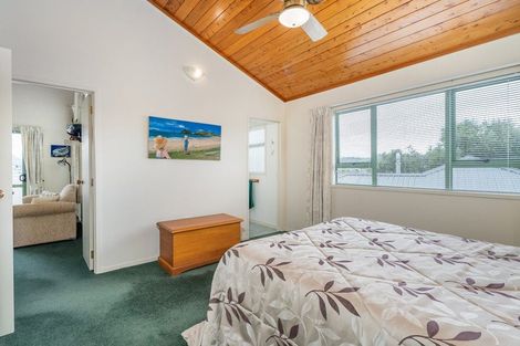 Photo of property in 19 Martin Place, Cooks Beach, Whitianga, 3591