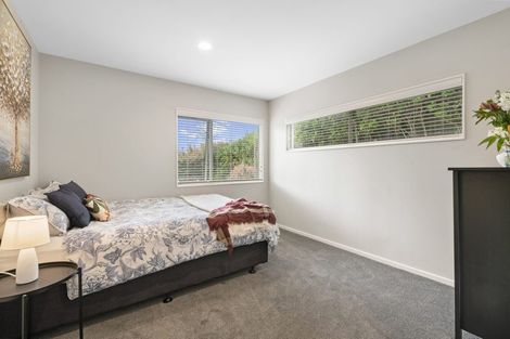Photo of property in 8 Oak View Terrace, Schnapper Rock, Auckland, 0632