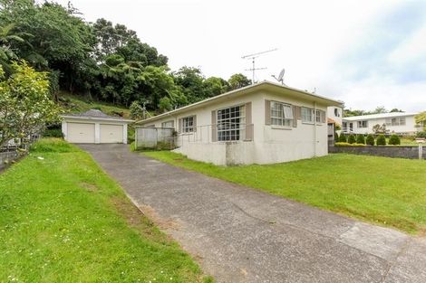 Photo of property in 17 Ambury Place, Merrilands, New Plymouth, 4312