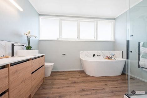 Photo of property in 2 Harley Grove, Boulcott, Lower Hutt, 5010