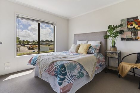 Photo of property in St Claire Village, 175/172 Mcleod Road, Te Atatu South, Auckland, 0610
