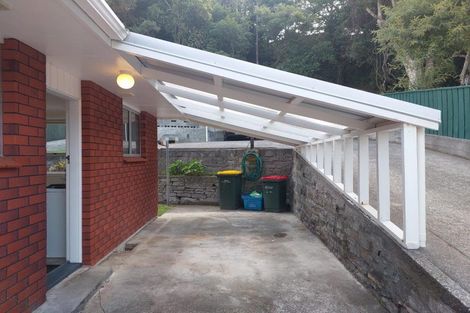 Photo of property in 36 Cumberland Street, Merrilands, New Plymouth, 4312