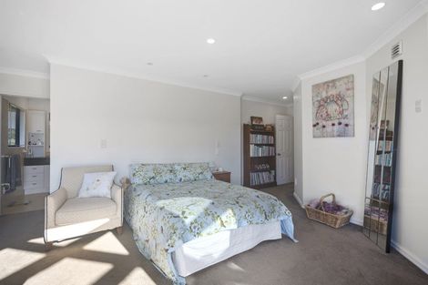 Photo of property in 384 Pine Valley Road, Dairy Flat, Silverdale, 0992