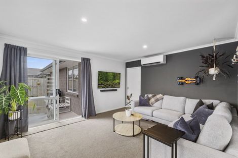 Photo of property in 8 Kanapa Close, Papamoa, 3118