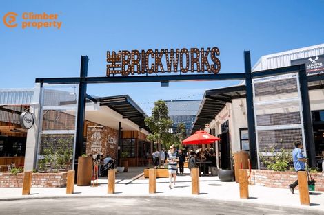 Photo of property in 1/3238 Great North Road, New Lynn, Auckland, 0600