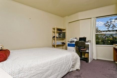 Photo of property in 3 Sunset Road, Totara Vale, Auckland, 0632