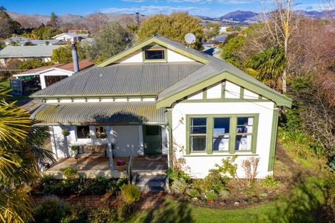 Photo of property in 35 Dillon Street, Blenheim, 7201