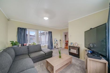 Photo of property in 73 Calthorp Close, Favona, Auckland, 2024