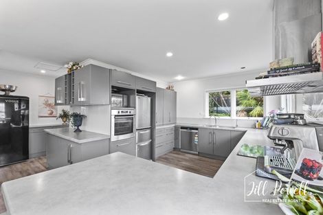 Photo of property in 2 Bickerstaffe Road, Maungaturoto, 0520