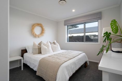 Photo of property in 27c Isobel Hodgson Drive, Cambridge, 3434