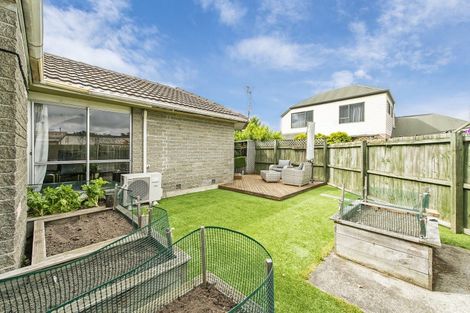 Photo of property in 17 Cunningham Place, Halswell, Christchurch, 8025