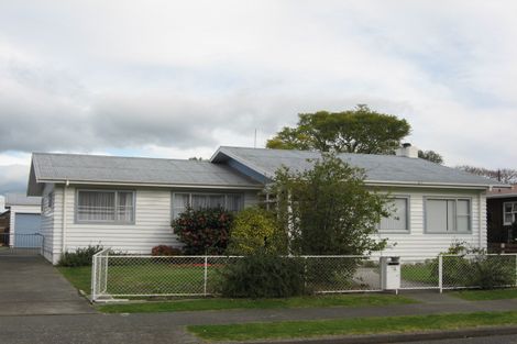 Photo of property in 30 Exeter Crescent, Pirimai, Napier, 4112