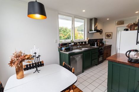 Photo of property in 9 Berrymead Way, Karori, Wellington, 6012