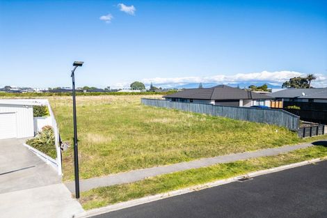 Photo of property in 18 Longstaff Drive, Bell Block, New Plymouth, 4312