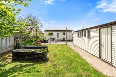 Photo of property in 10 Creagh Street, Te Awa, Napier, 4110