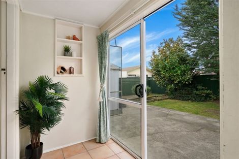 Photo of property in 130 Middlepark Road, Sockburn, Christchurch, 8042