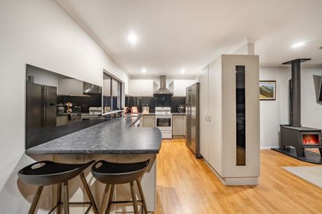Photo of property in 5 Ashburn Road, Wainuiomata, Lower Hutt, 5014