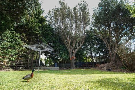 Photo of property in 32 Te Moana Road, Waikanae Beach, Waikanae, 5036