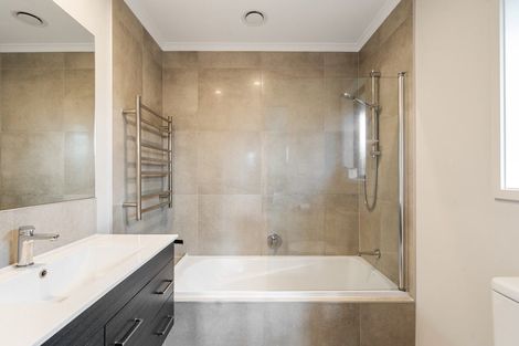 Photo of property in 36 Komata Crescent, Papamoa Beach, Papamoa, 3118