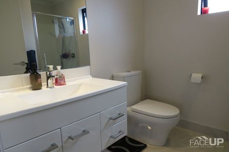 Photo of property in 91b Hobsonville Point Road, Hobsonville, Auckland, 0616