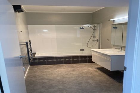 Photo of property in 9 Green Street, Newtown, Wellington, 6021