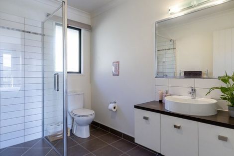 Photo of property in 11 Dalmore Way, Acacia Bay, Taupo, 3385
