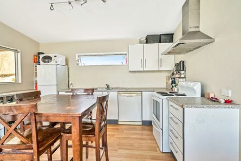 Photo of property in 1 Pitcher Place, Glen Eden, Auckland, 0602