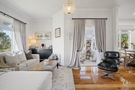 Photo of property in 192 Kitchener Road, Pukekohe, 2120