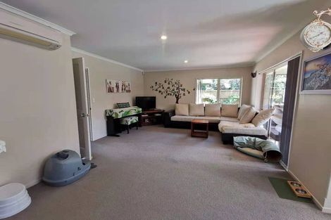 Photo of property in 10 Cressida Close, Rolleston, 7614