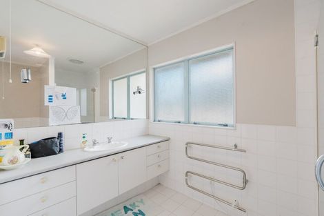 Photo of property in 10a Ashley Street, St Andrews, Hamilton, 3200