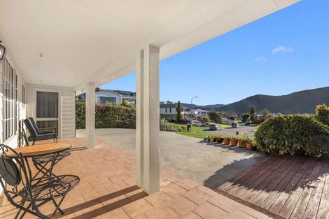 Photo of property in 22 Rimu Terrace, Waikawa, Picton, 7220