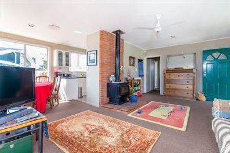 Photo of property in 25 Dellwood Avenue, Henderson, Auckland, 0612