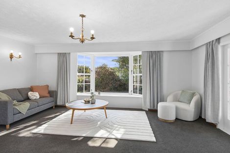 Photo of property in 27 Sunbrae Drive, Silverstream, Upper Hutt, 5019