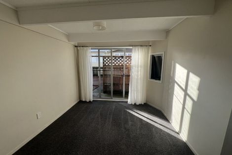 Photo of property in 1/7 Lillian Place, Orewa, 0931