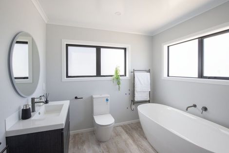 Photo of property in 20a Brentwood Street, Trentham, Upper Hutt, 5018