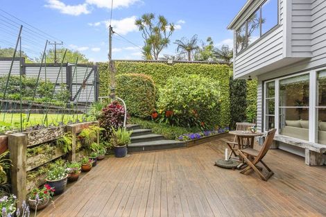 Photo of property in 40 Huia Road, Titirangi, Auckland, 0604