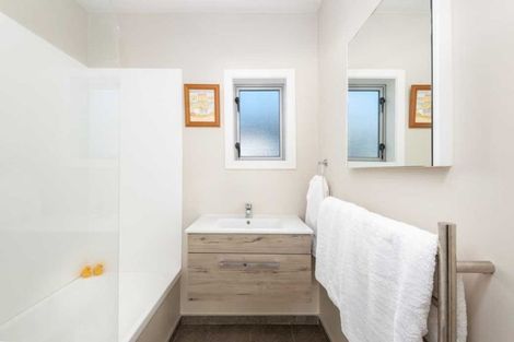 Photo of property in 42 Croziers Road, St Albans, Christchurch, 8052