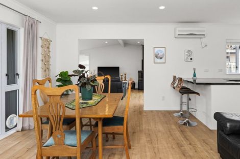 Photo of property in 13a Anzac Avenue, Onekawa, Napier, 4110