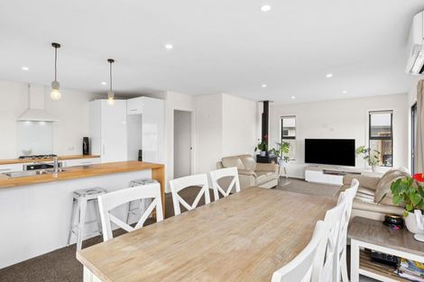 Photo of property in 5 Mallard Street, Albert Town, Wanaka, 9305