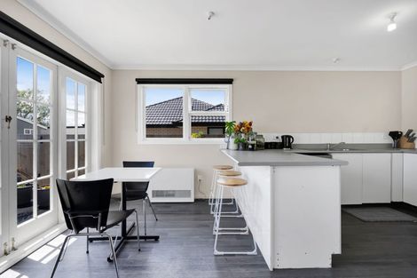 Photo of property in 22a Pukatea Street, Inglewood, 4330