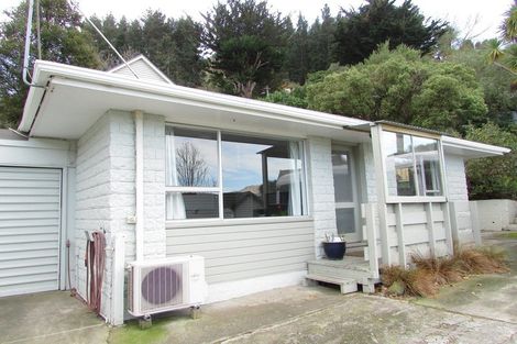 Photo of property in 26 Voelas Road, Lyttelton, 8082