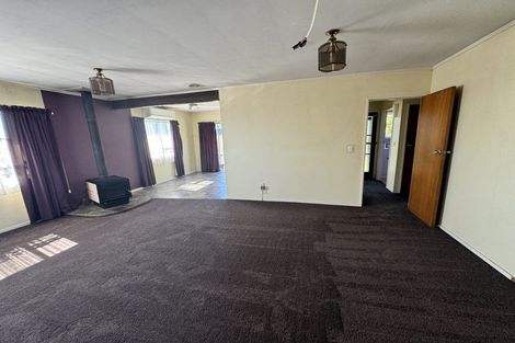 Photo of property in 1/23 Penruddocke Road, Half Moon Bay, Auckland, 2012