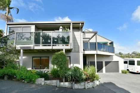 Photo of property in 29 Marellen Drive, Red Beach, 0932