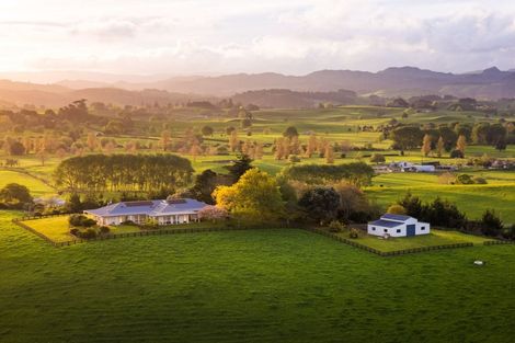 Photo of property in 300 Grove Road, Te Pahu, Hamilton, 3285