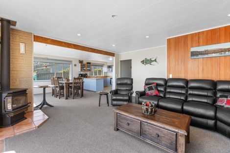 Photo of property in 24 Motukari Place, Onaero, Urenui, 4383