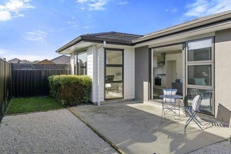 Photo of property in 5 Kerrigan Crescent, Wallaceville, Upper Hutt, 5018