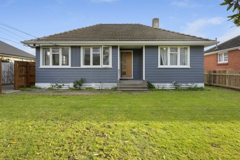 Photo of property in 15 Treadwell Street, Naenae, Lower Hutt, 5011